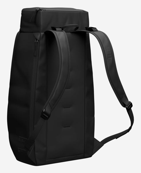 Hugger Backpack 30L, Black Out